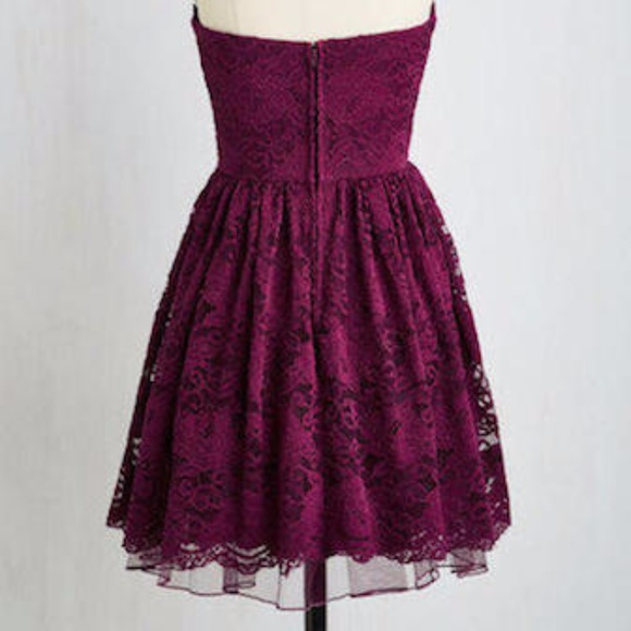 NEW!! Stunning Deep Purple Lace Cocktail Dress - Picture 3 of 7