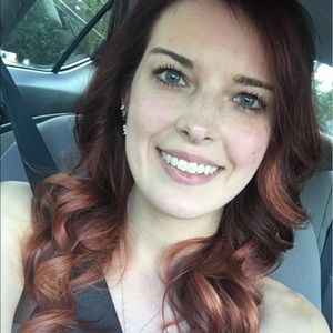 Meet your Posher, Melissa