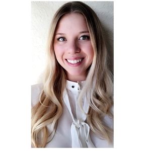 Meet your Posher, Emily