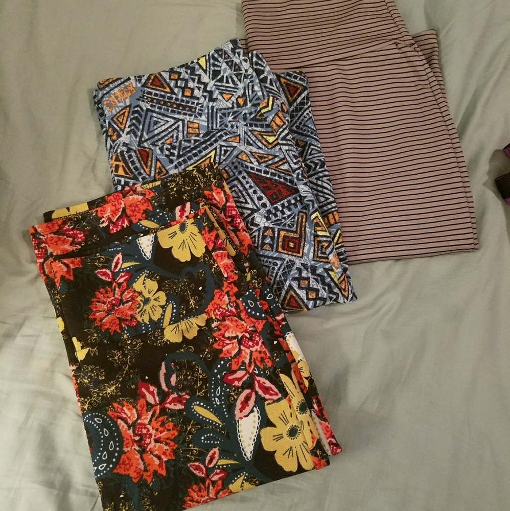 Lot of 3 lularoe skirts