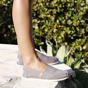 Toms Classics Slip On Shoes in Ash Canvas 8.5