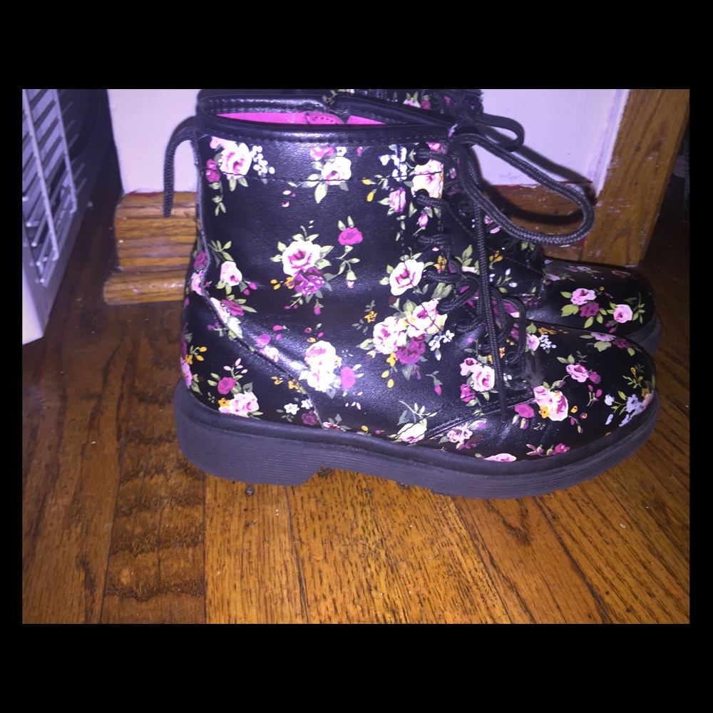 Girls Hanna floral side zipper boots