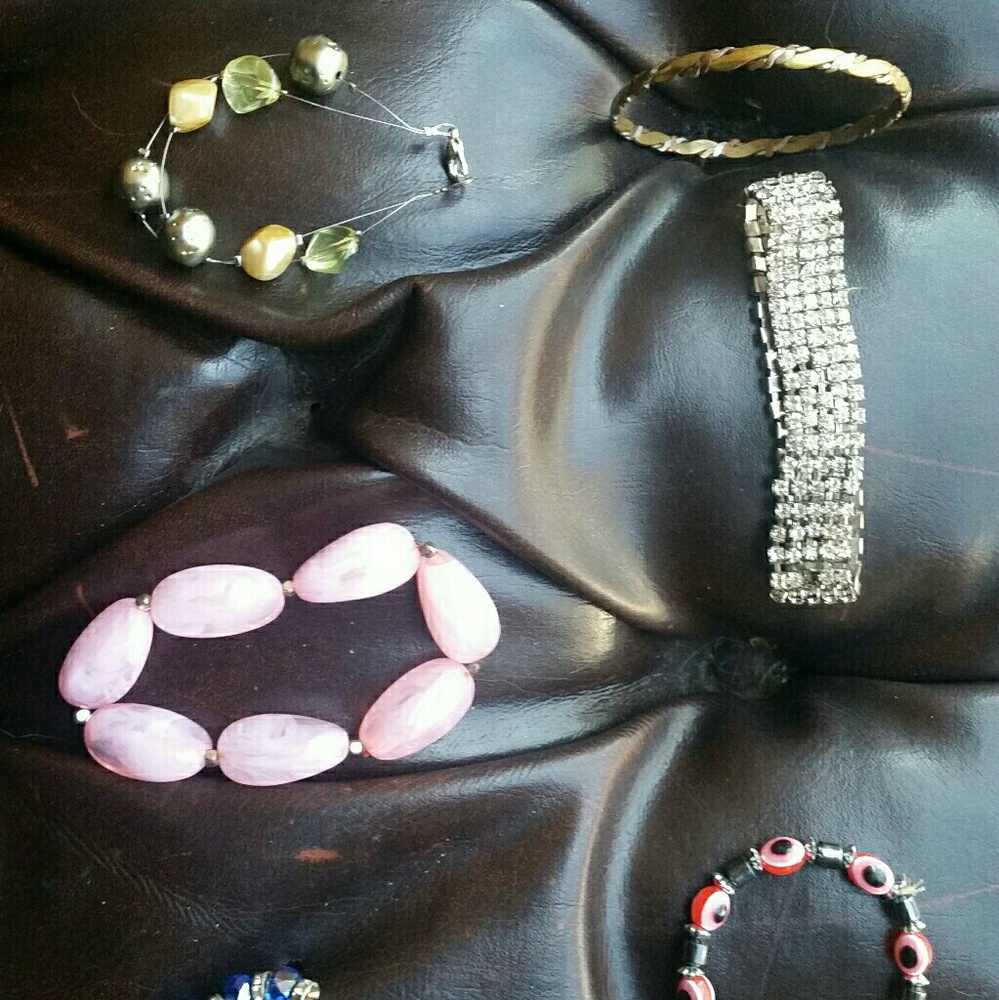 Bundle of 7 Retro Bracelets