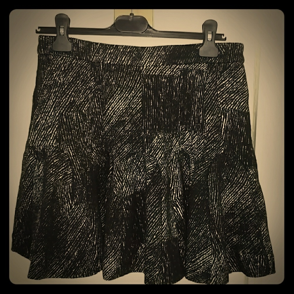 Banana republic A-line skirt. Size 4.