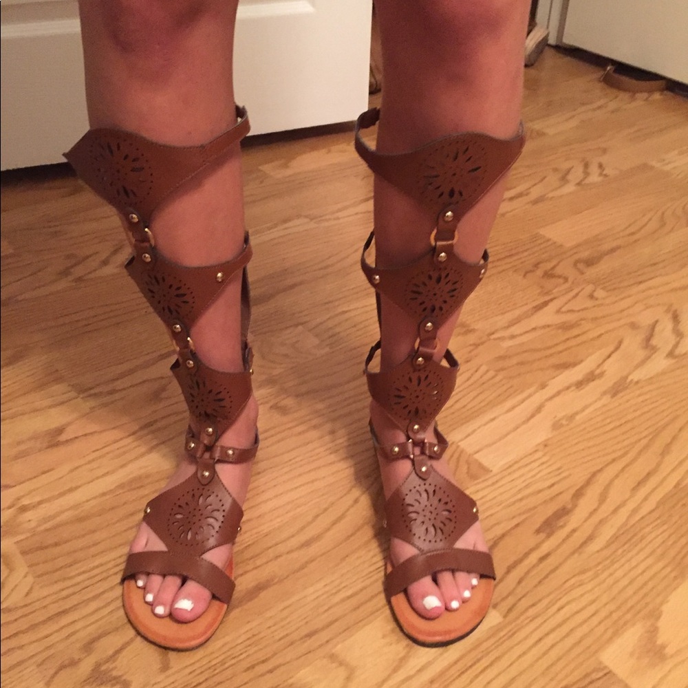 NEVER WORN brown gladiator sandals