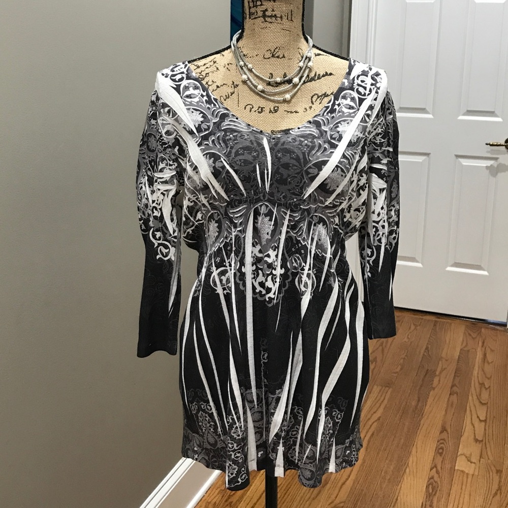 Long sleeve Unity World Wear