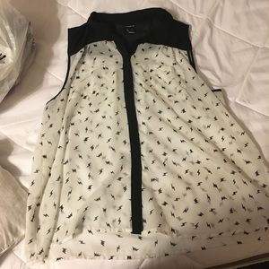 Sleeveless dressy shirt