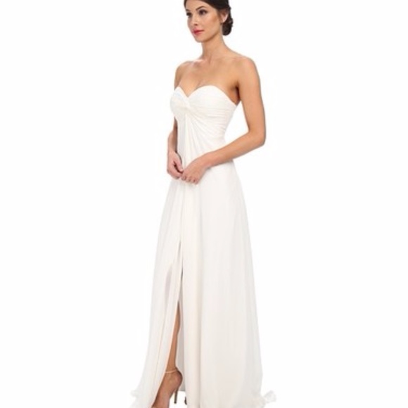 White Chiffon Strapless Sweetheart Wedding Gown - Picture 5 of 7