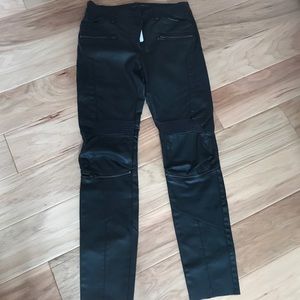 Zara NWT Faux leather black skinny pants