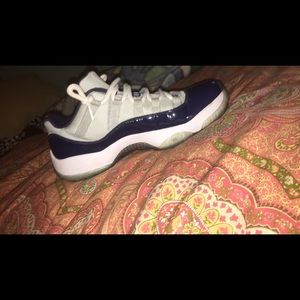 Meet your Posher, Aless