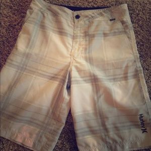 Hurley Men's Shorts Size Medium