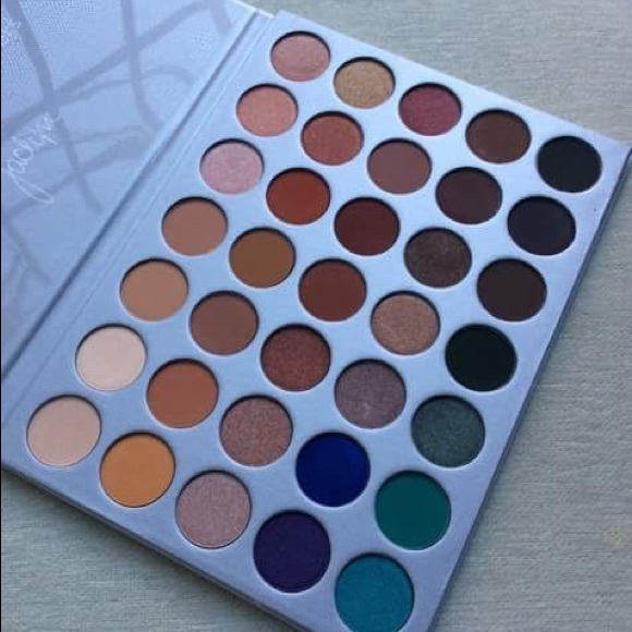 ⛈Rainy day sale ⛈Morphe X Jaclyn Hill palette - Picture 2 of 6