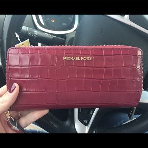 MK Mulberry Travel Continental