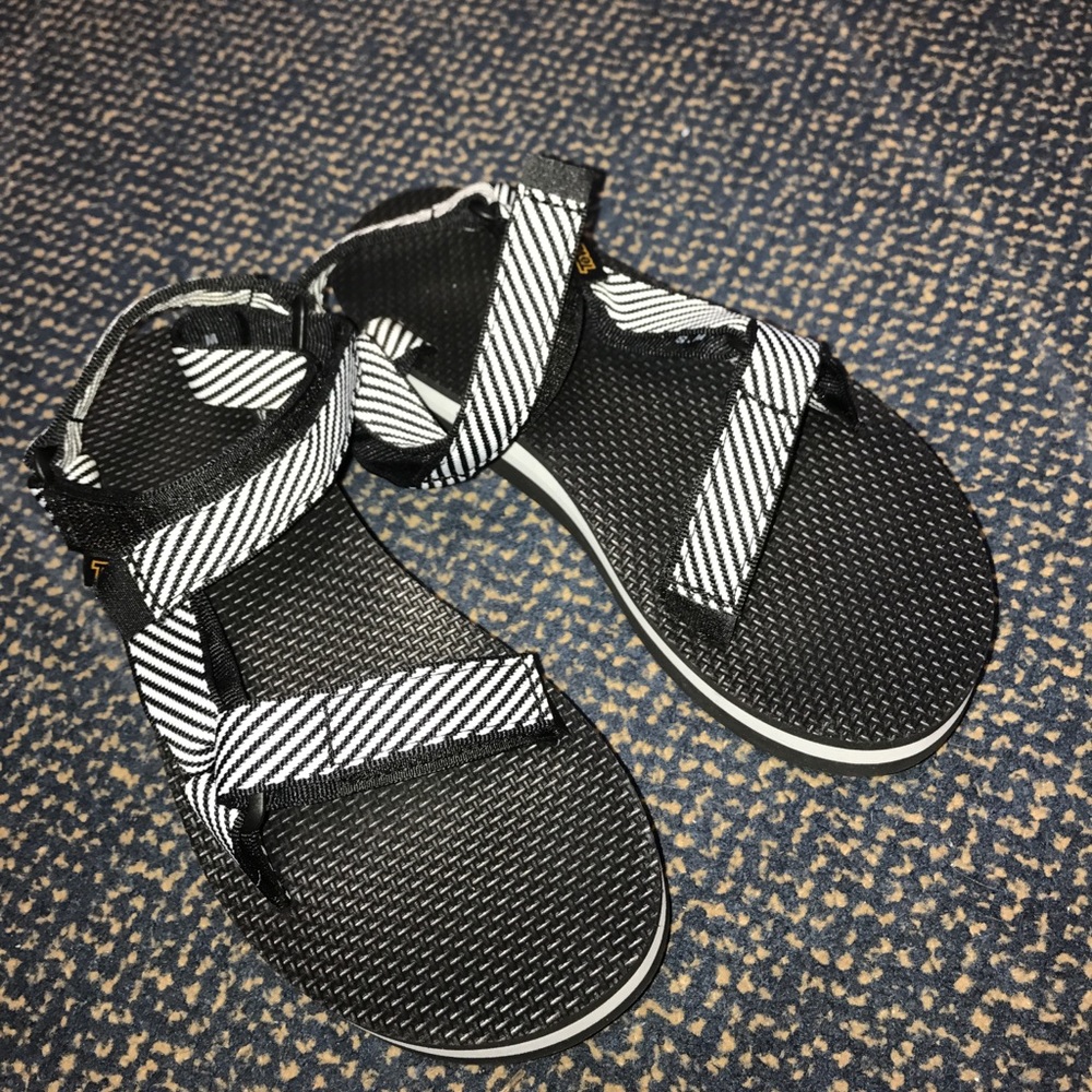 Teva flatform sandals