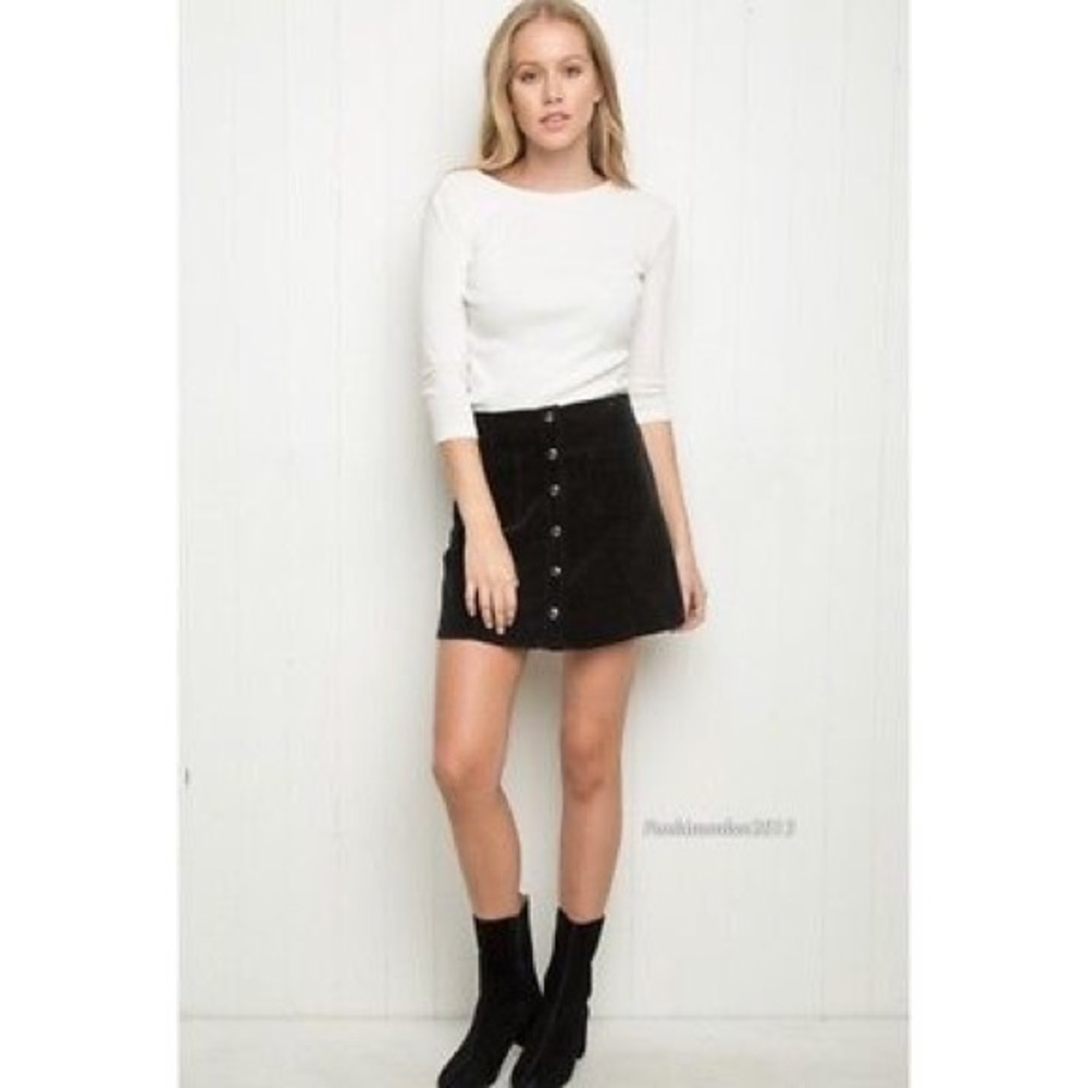 Brandy Melville Skirt