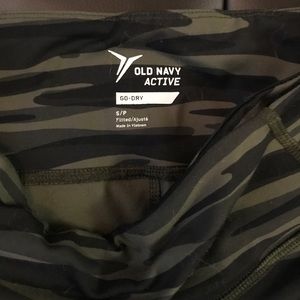 Camo Legging Capris (sz Small)