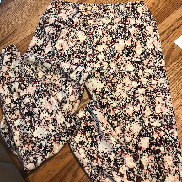 LuLaRoe Pants - Like New - LuLaRoe one size leggings