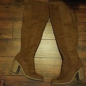 🔥🔥FIRE SALE TODAY!Over the knee suede like boots