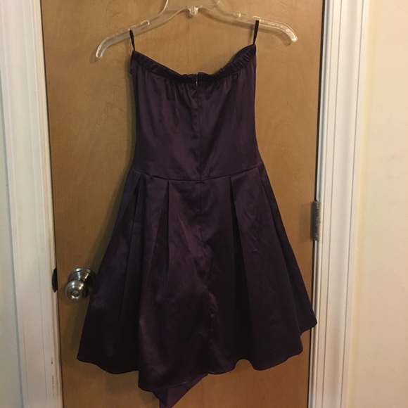 Formal dress - Picture 2 of 2