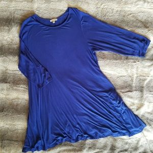Three quarter length sleeve tunic