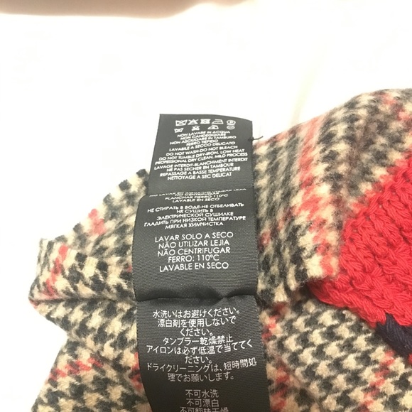 Gucci Scarf - Picture 5 of 5