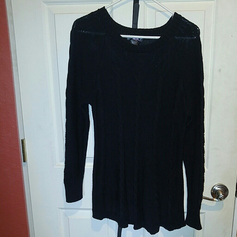 Black long sleeved sweater