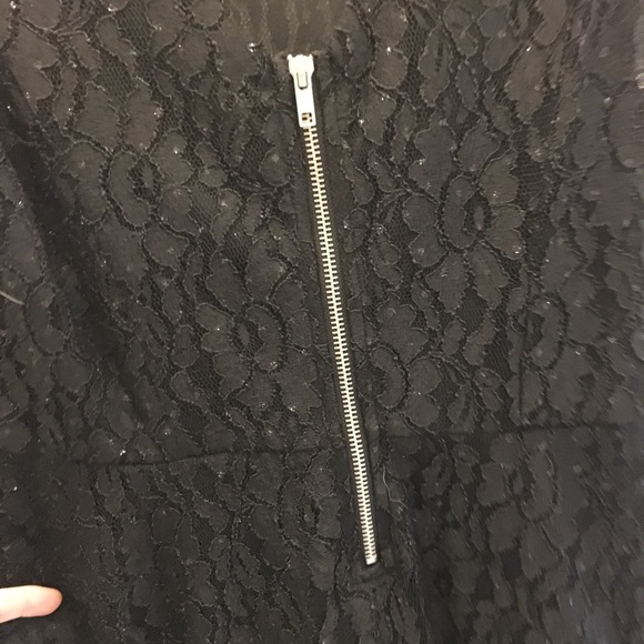 Black dress - Picture 4 of 6