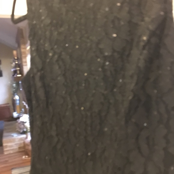 Black dress - Picture 5 of 6