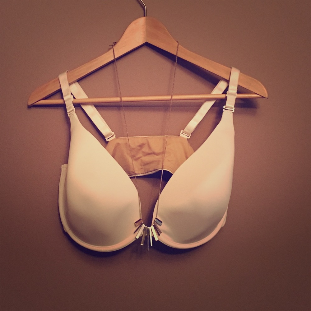 Unused REVERSABLE cream and nude bra