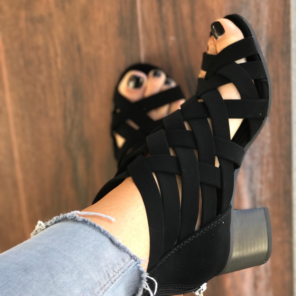 Black Peep Toe Cut Out Gladiator Sandal - Picture 5 of 6