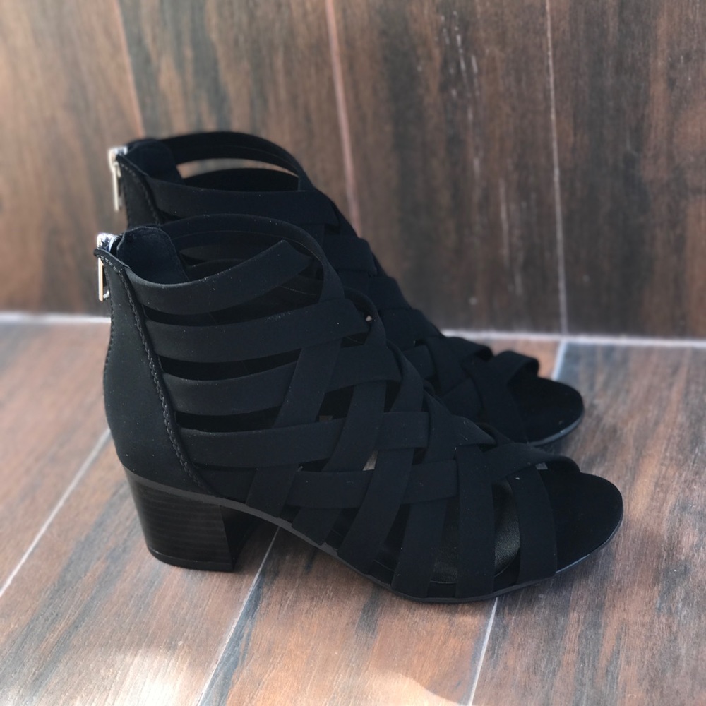 Black Peep Toe Cut Out Gladiator Sandal - Picture 6 of 6