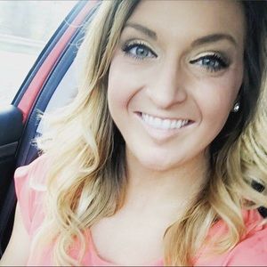 Meet your Posher, Lee