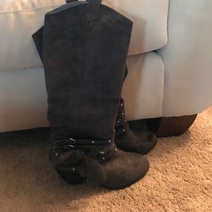 Boots size 8.5