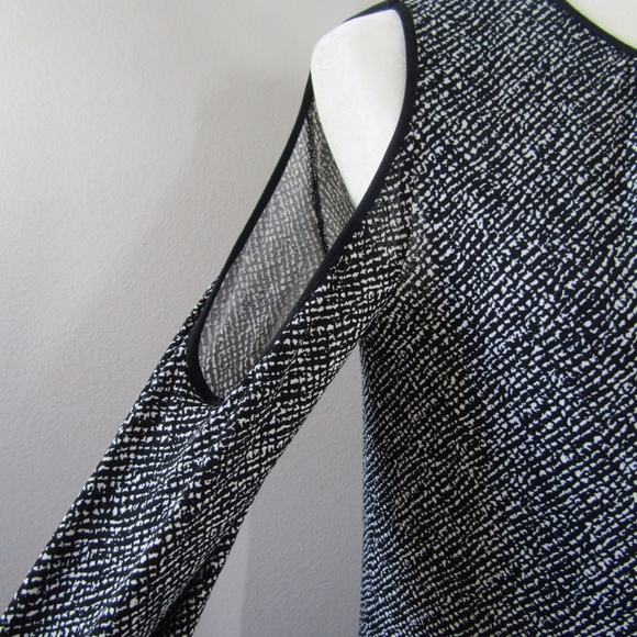 APT 9 COLD SHOULDER LONG SLEEVE DRESS SZ Xs - Picture 4 of 8