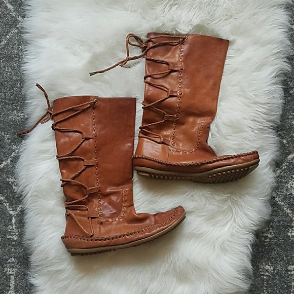 Frye Shoes - Frye moccassin boots size 8