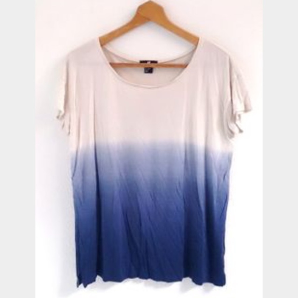 DONATING SOON Blue dip dye top
