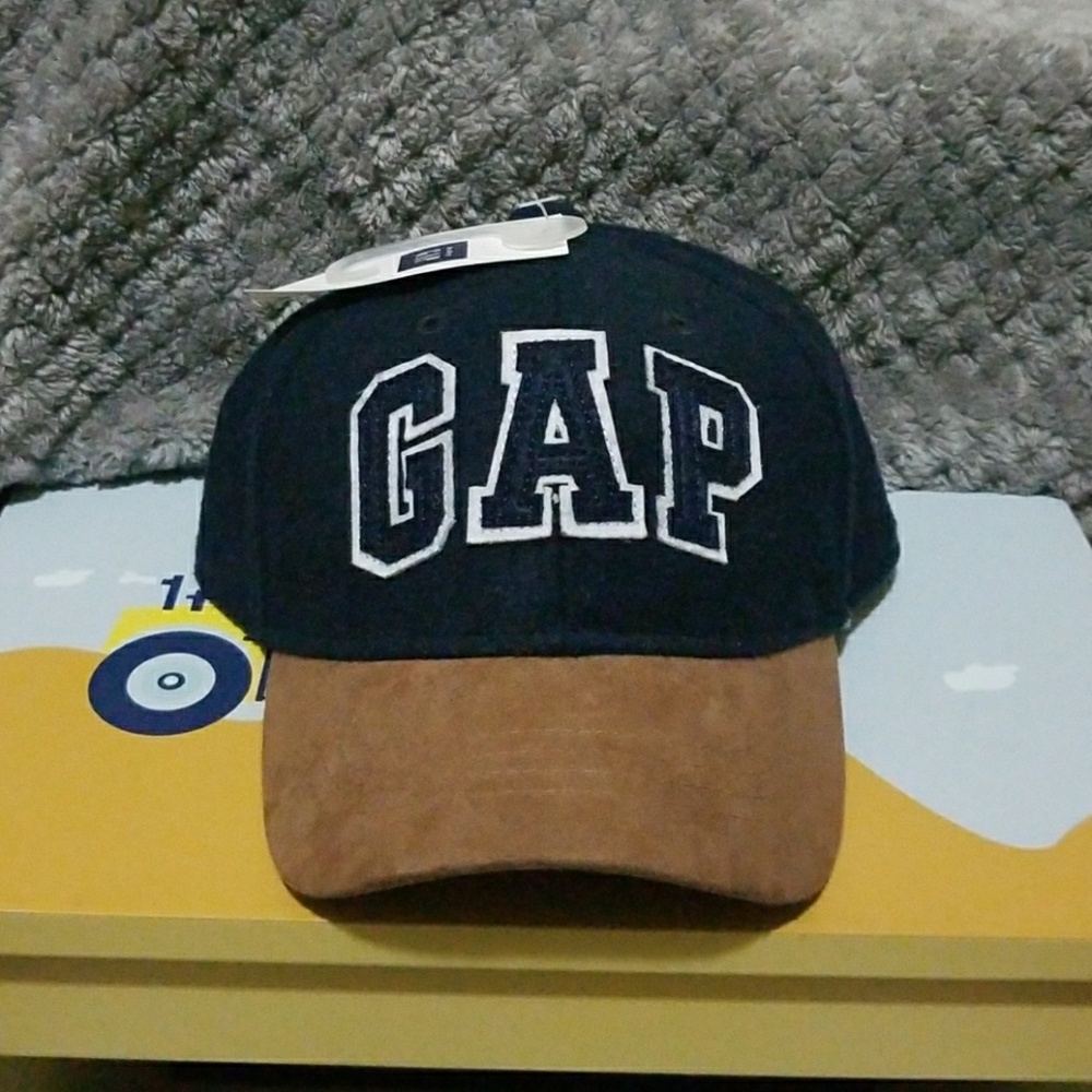 Boys Baby Gap Fitted Cap