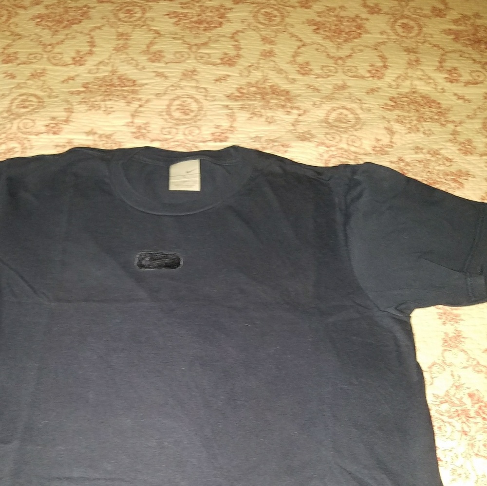 Nine shirt