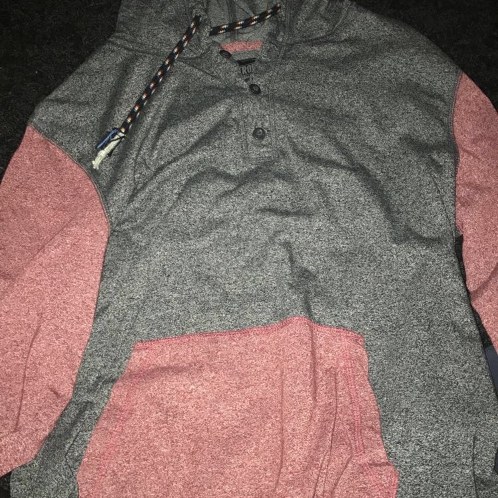 Long sleeve retrofit gray and Maroon hoodie shirt