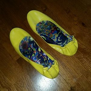 Women's SO Shoes Size 9 MED