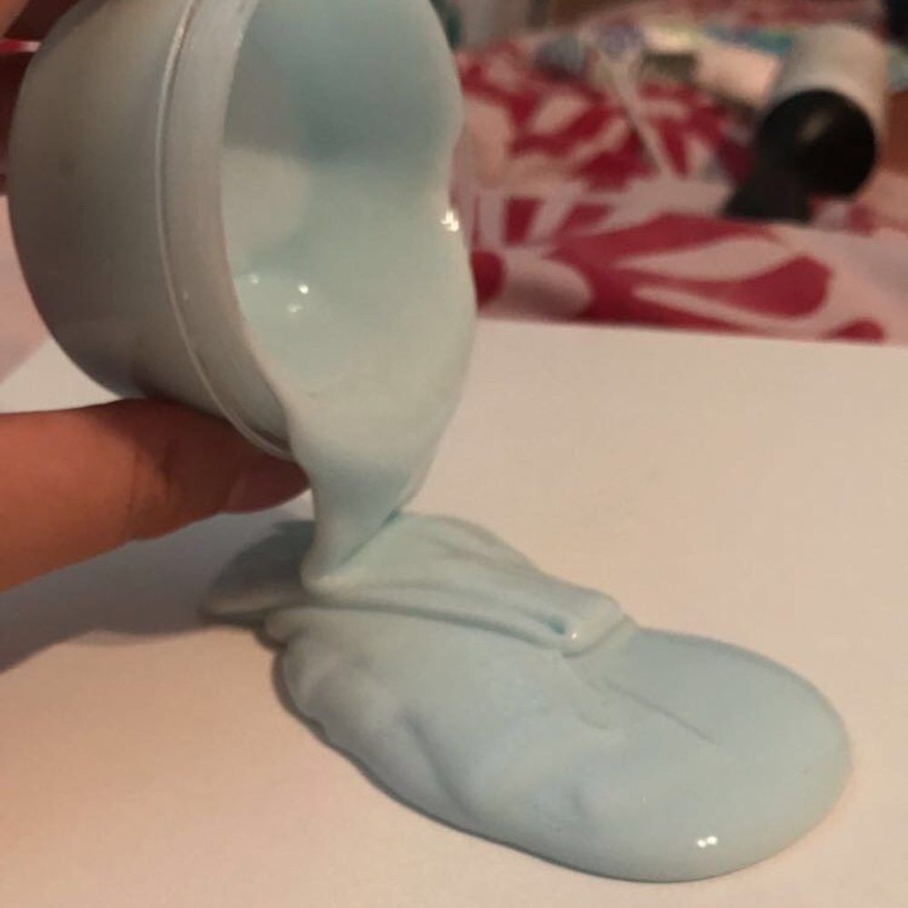 ♡ blue glossy slime - 2 oz
