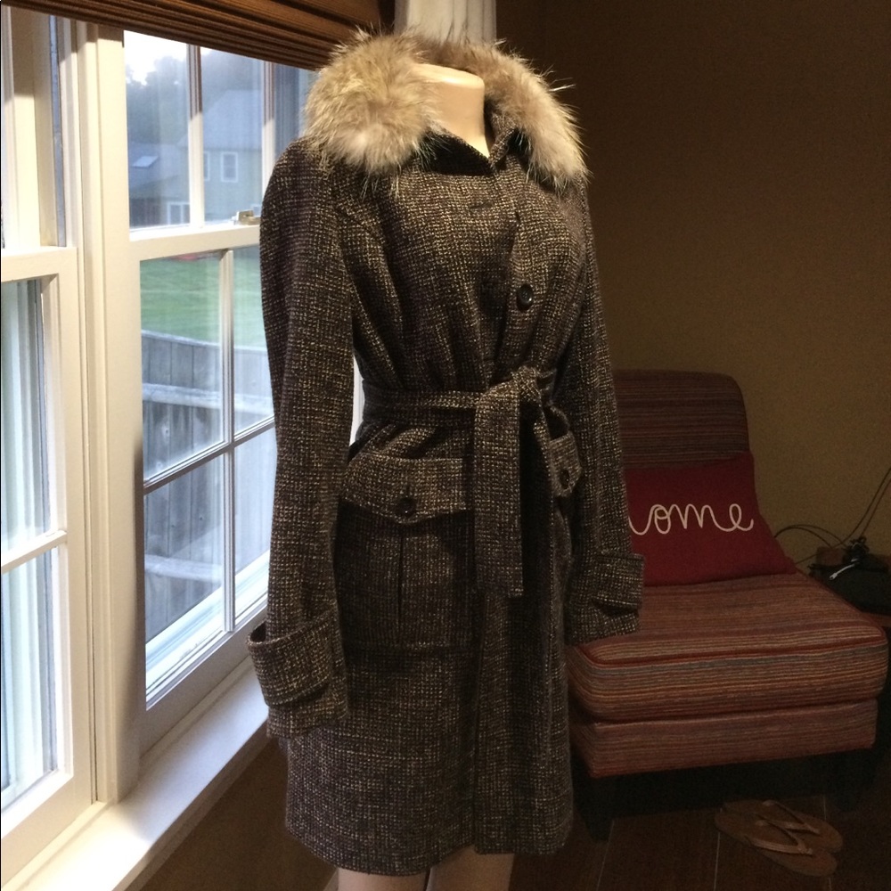 Tweed coat with Fox collar