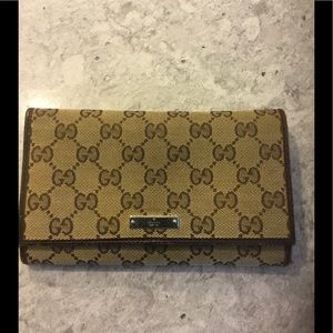 Gucci Wallet ⭐️ Athentic