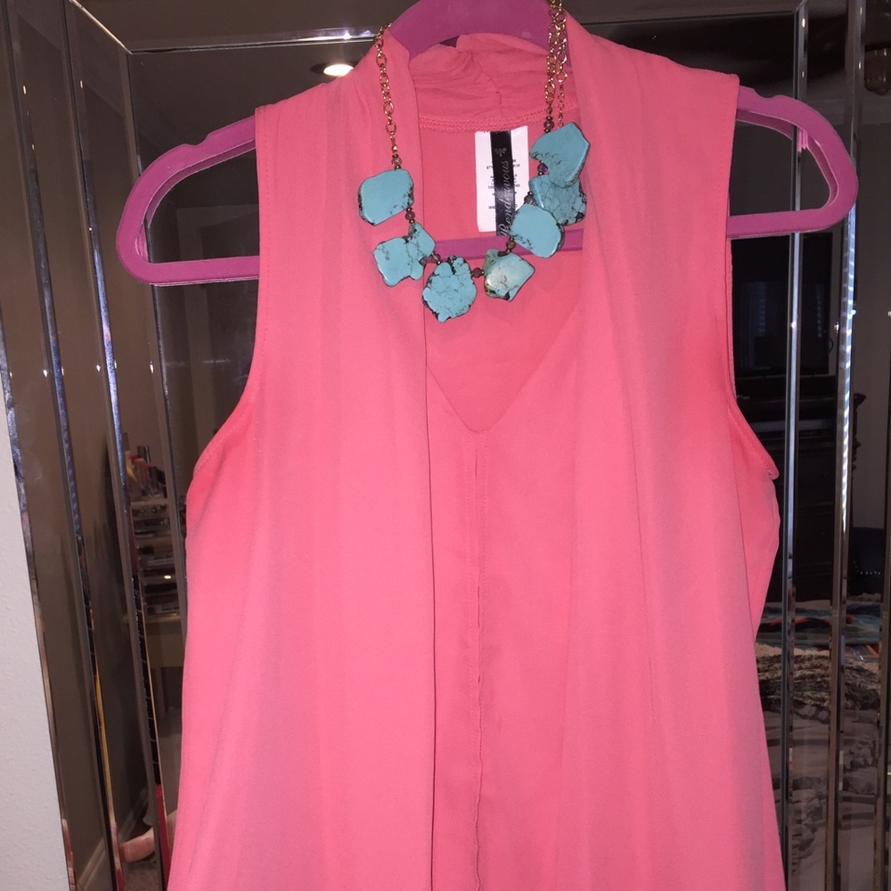 Buckle top