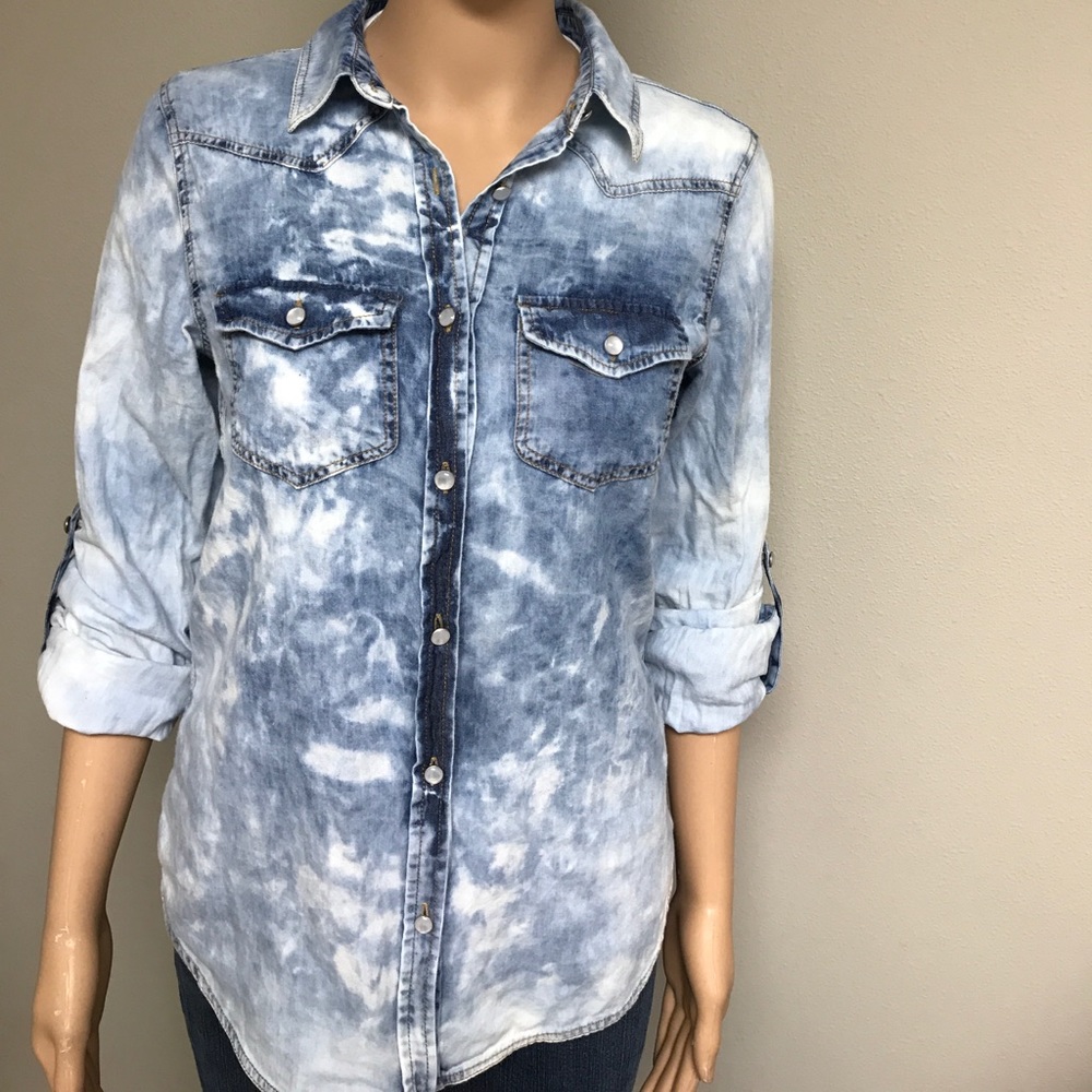 A'GACI denim button front shirt