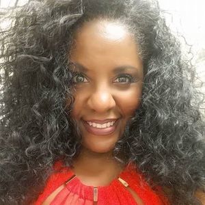 Meet your Posher, Gloria