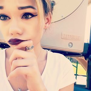 Meet your Posher, Alyssa