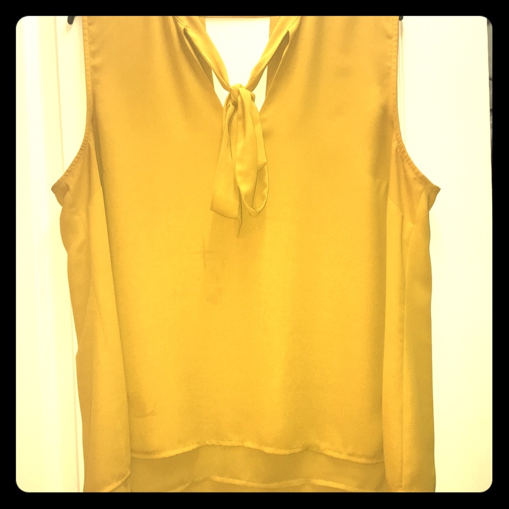 Blouse with unique tie in front