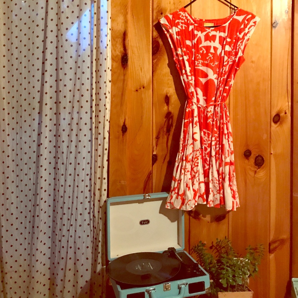 Mauve. Never worn. Purchased at Anthropology.
