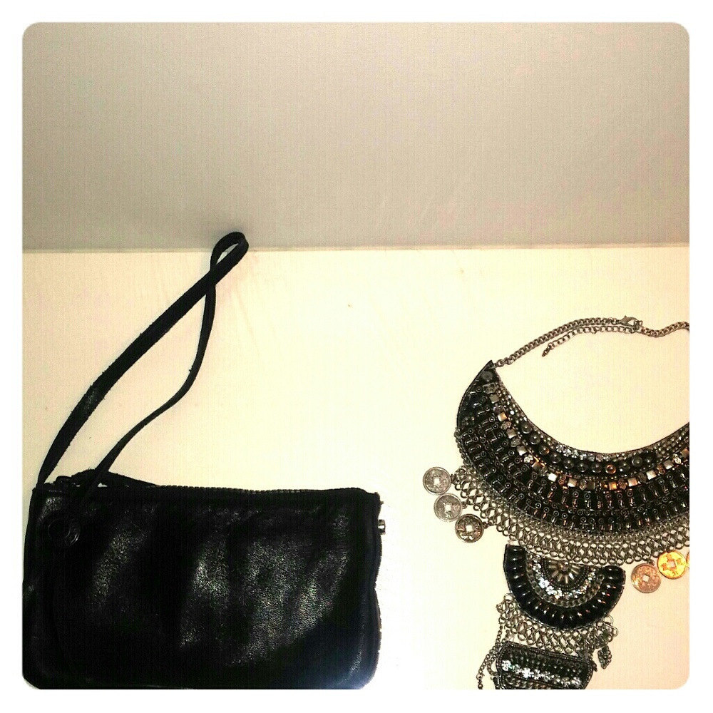 Gap Wristlet